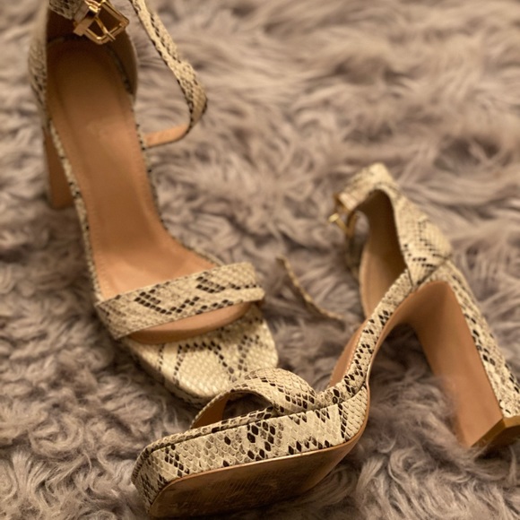NASTY GAL - Bring ‘Em to Heel Platform Heels, Snakeskin, Size 9 US - Picture 3 of 5